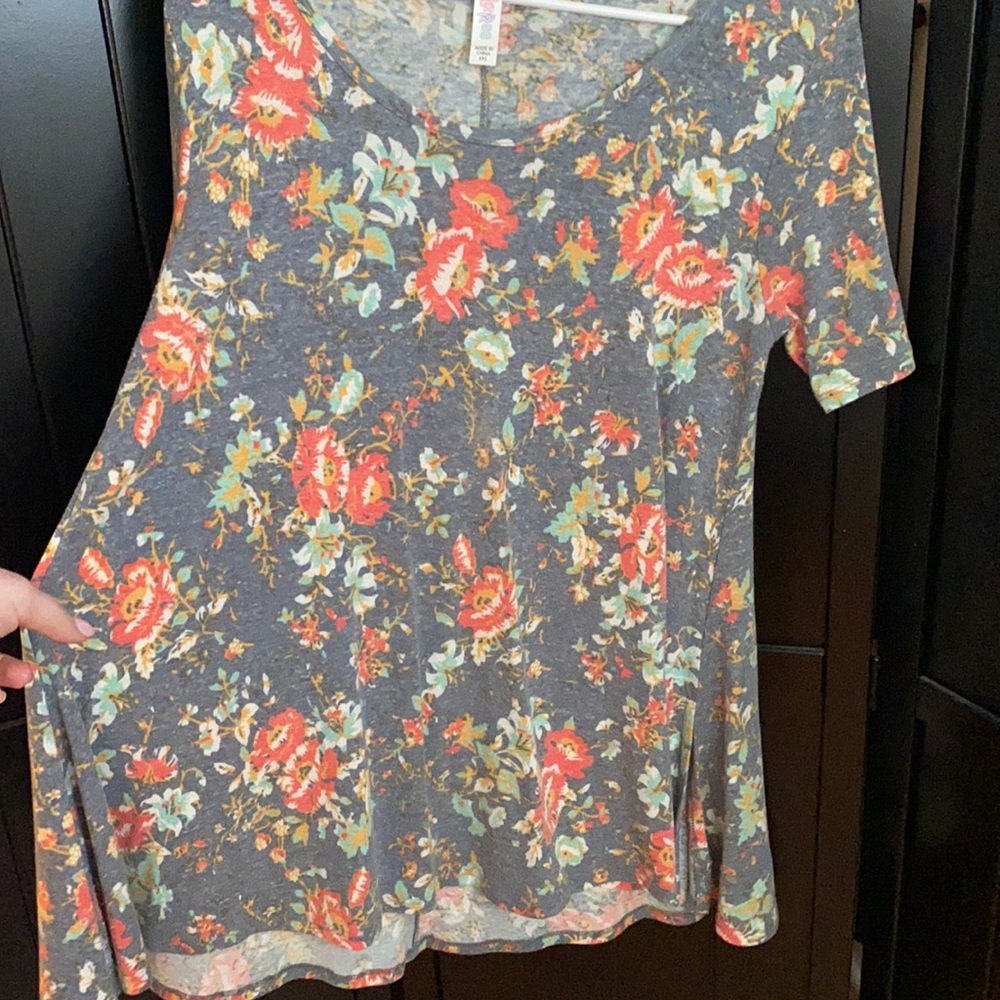 Lularoe “Perfect T” - Picture 6 of 6